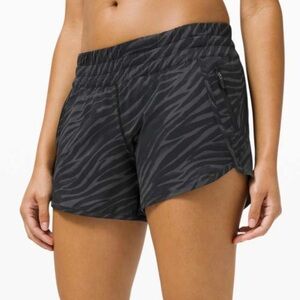 Lululemon Charcoal Grey Black Zebra Print High Rise Running Gym Shorts Size 4